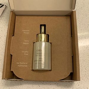 Brand new Vegamour Gro+ Advanced Hair Serum- sealed and in original box